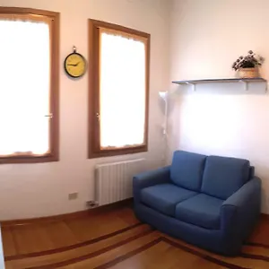 https://casa-ladi.hotelinveneto.com